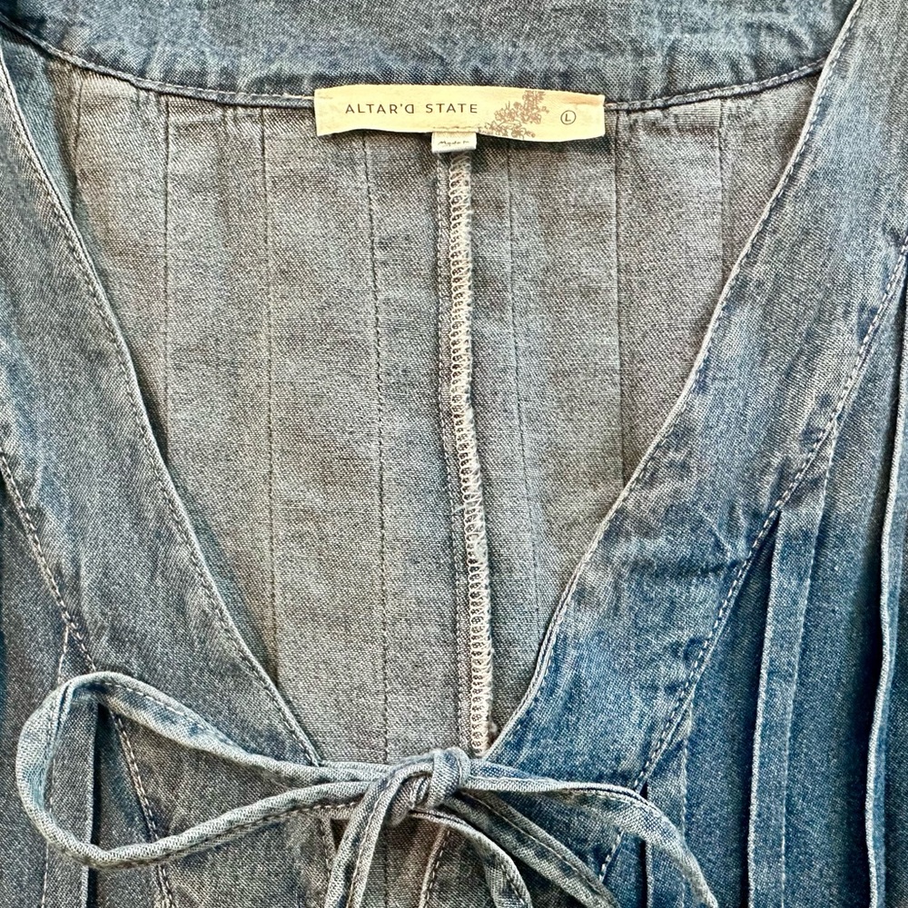 Altar'd State Evie Denim Romper- NWOT - Picture 7 of 7